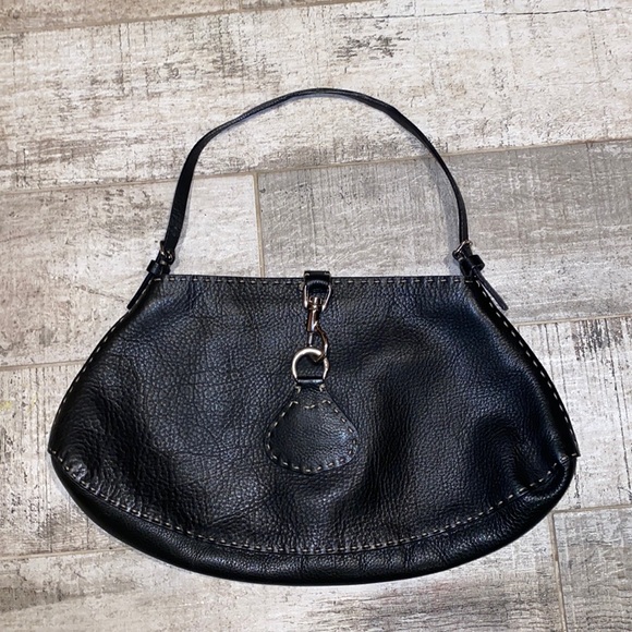 Fendi - Picture 1 of 11